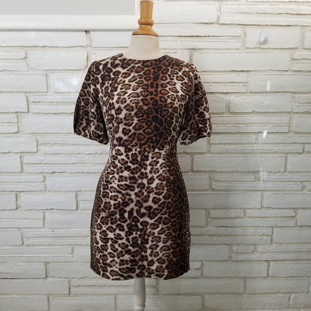 New Olivaceous leopard Form Fitted Mod Wife Balloon Sleeve Size M